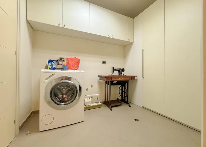 Tranquility In With Pool * 티라나